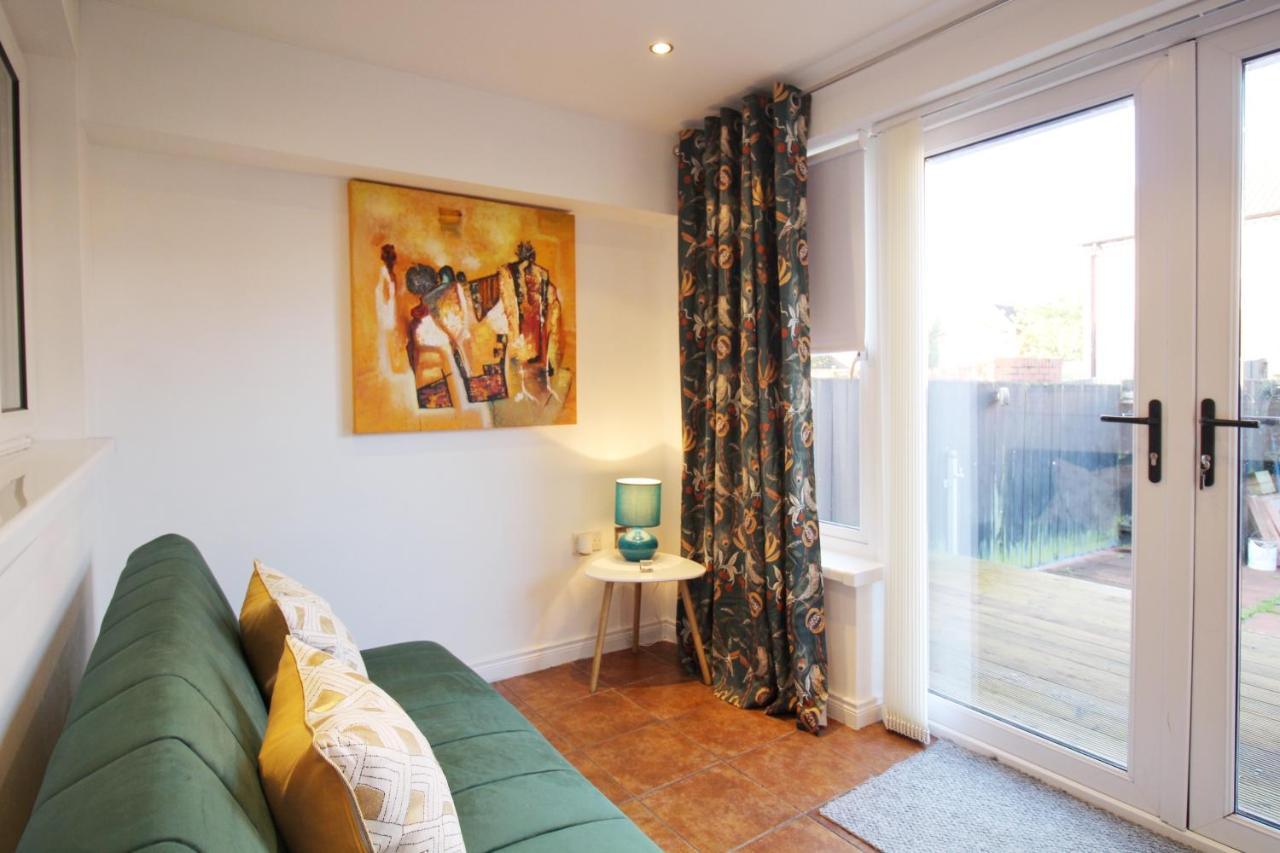 Anjore House - Modern Serviced Apartment In Belfast Esterno foto