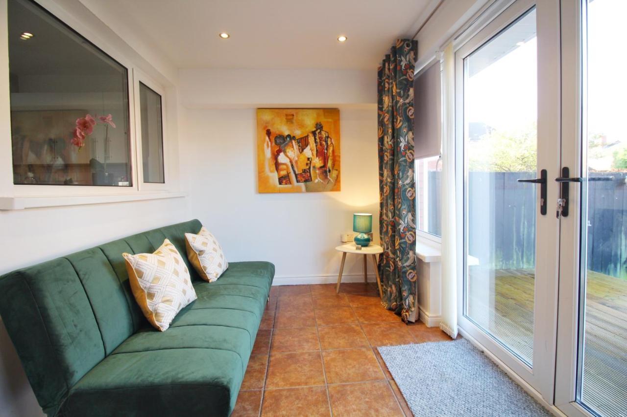 Anjore House - Modern Serviced Apartment In Belfast Esterno foto